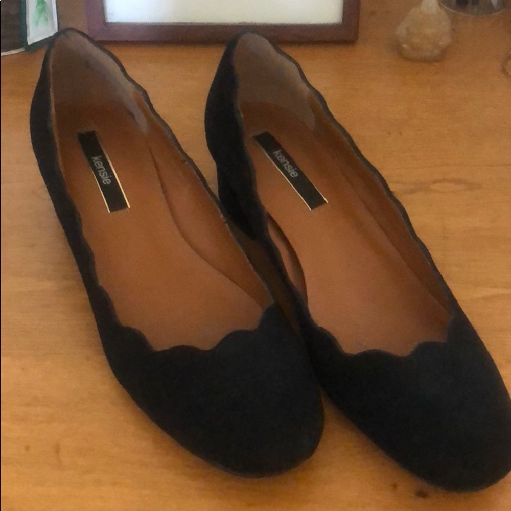 Kensie Aubree scallop pumps